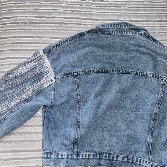 Western Jean Jacket with long white shiny fringe - Picture 3 of 4